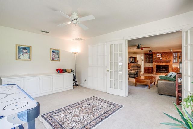 8621 Ravenswood Road, Granbury, TX 76049