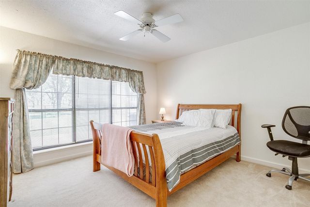 8621 Ravenswood Road, Granbury, TX 76049