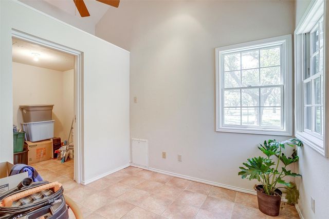 8621 Ravenswood Road, Granbury, TX 76049