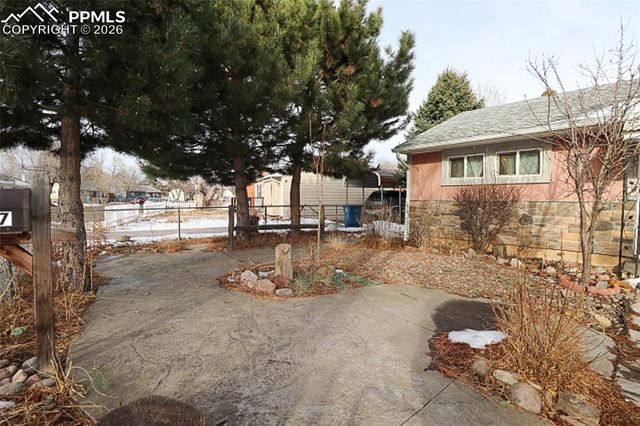 1917 S Sheridan Avenue, Colorado Springs, CO 80905