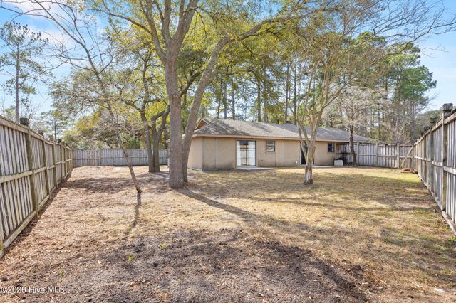 7400 Ridgeview Place, Wilmington, NC 28411