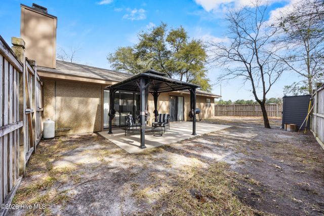 7400 Ridgeview Place, Wilmington, NC 28411