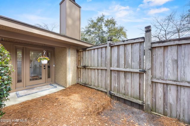 7400 Ridgeview Place, Wilmington, NC 28411