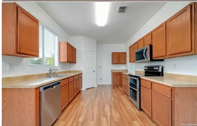 27018 Rustic Cabin, San Antonio, TX 78260
