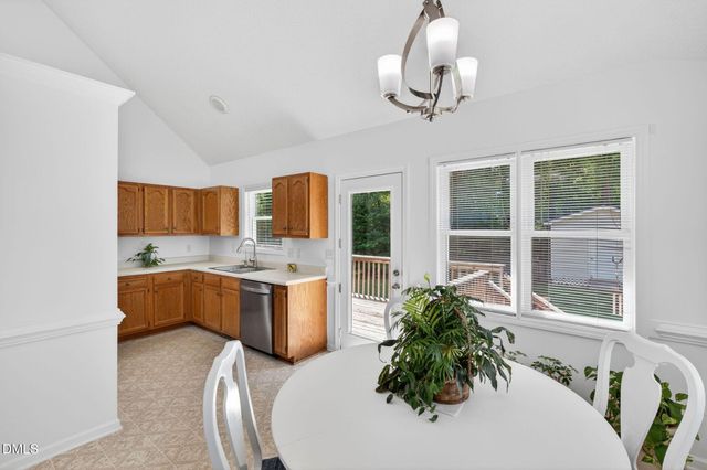 2733 Glastonbury Road, Apex, NC 27539