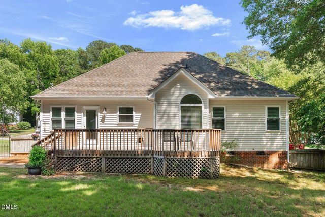 2733 Glastonbury Road, Apex, NC 27539