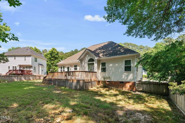 2733 Glastonbury Road, Apex, NC 27539