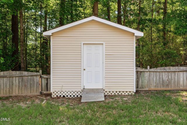 2733 Glastonbury Road, Apex, NC 27539