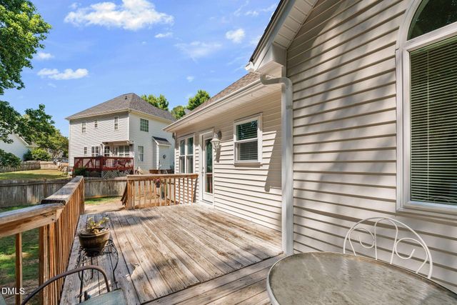 2733 Glastonbury Road, Apex, NC 27539