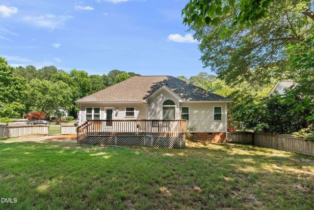 2733 Glastonbury Road, Apex, NC 27539