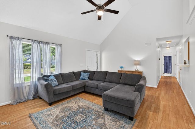 2733 Glastonbury Road, Apex, NC 27539