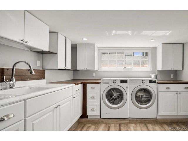 5725 W Mississippi Ave, Lakewood, CO 80226