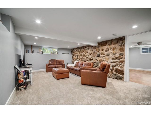 5725 W Mississippi Ave, Lakewood, CO 80226