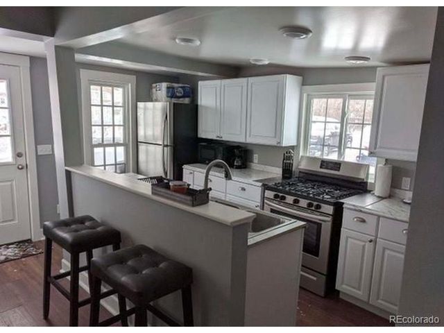 5725 W Mississippi Ave, Lakewood, CO 80226