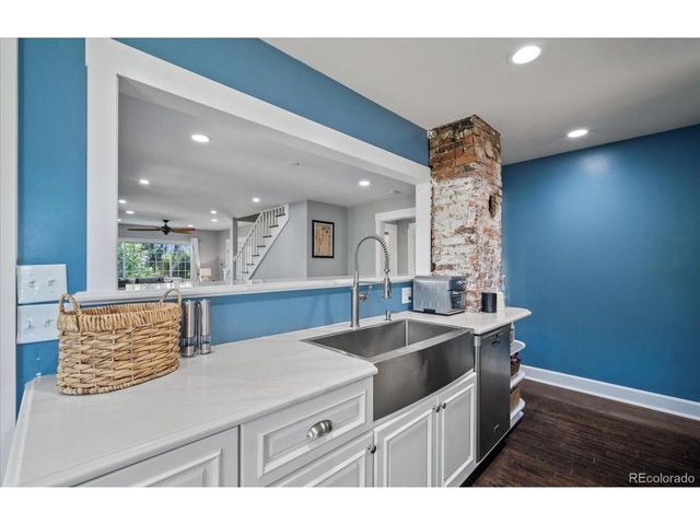 5725 W Mississippi Ave, Lakewood, CO 80226