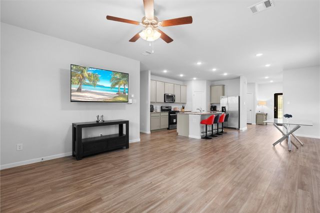 39 Valiant Ridge Trail, Magnolia, TX 77354