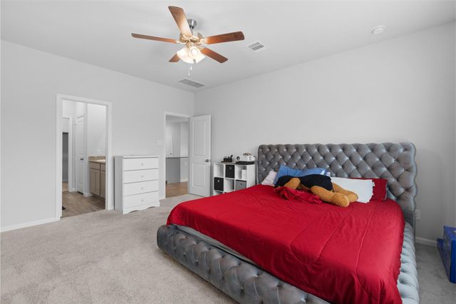 39 Valiant Ridge Trail, Magnolia, TX 77354