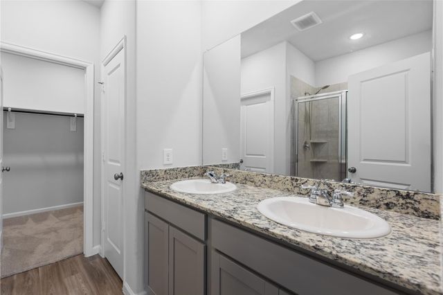 39 Valiant Ridge Trail, Magnolia, TX 77354