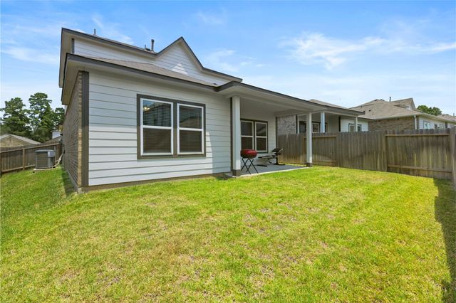 39 Valiant Ridge Trail, Magnolia, TX 77354