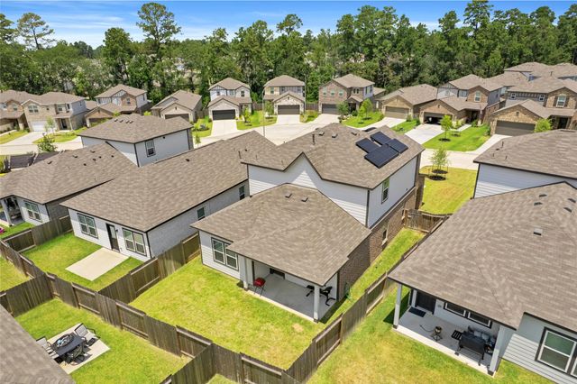 39 Valiant Ridge Trail, Magnolia, TX 77354