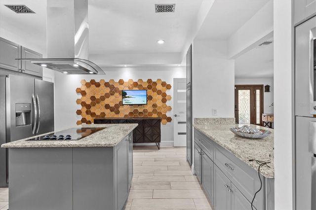 5914 LA ROSA LANE, Apollo Beach, FL 33572