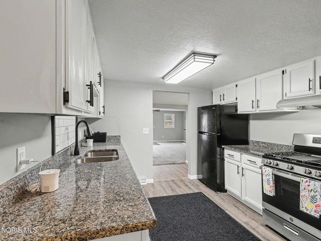 5845 Douglas Road, Toledo, OH 43613