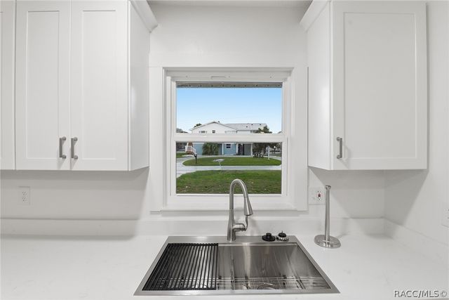 1731 NW 20th Avenue, Crystal River, FL 34428