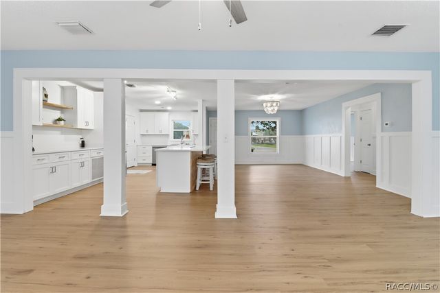 1731 NW 20th Avenue, Crystal River, FL 34428