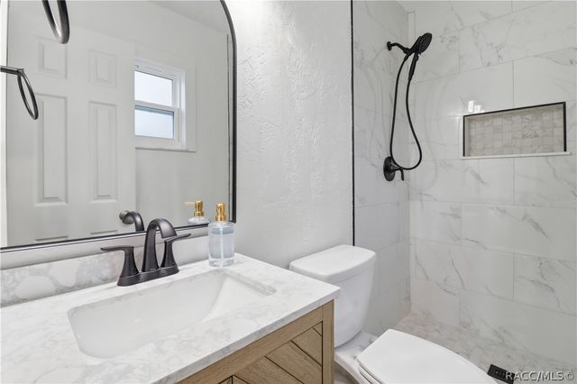 1731 NW 20th Avenue, Crystal River, FL 34428