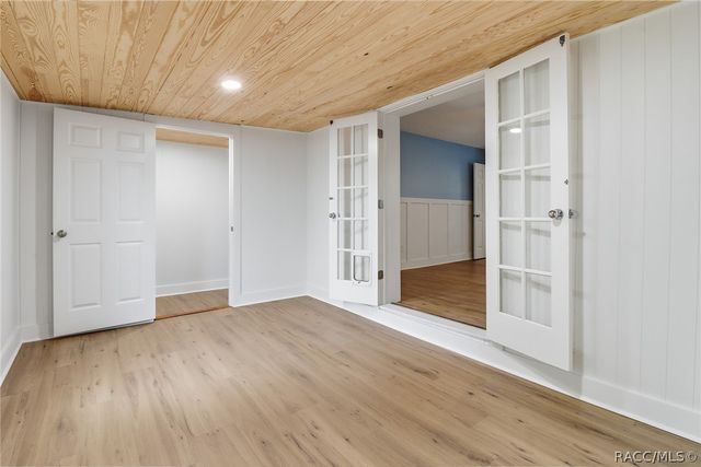 1731 NW 20th Avenue, Crystal River, FL 34428