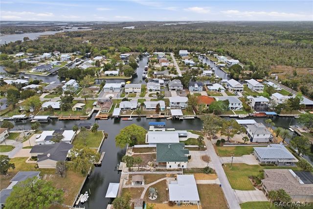 1731 NW 20th Avenue, Crystal River, FL 34428