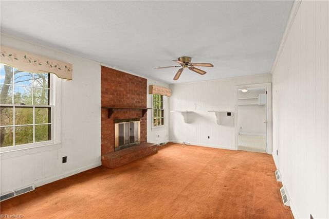 1603 Seven Oaks Place, High Point, NC 27265