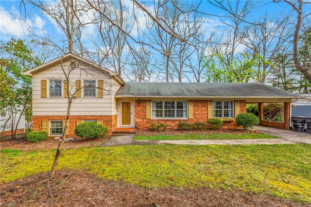 1603 Seven Oaks Place, High Point, NC 27265