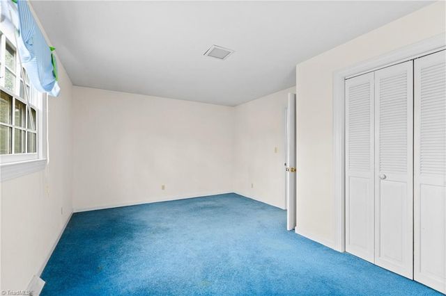 1603 Seven Oaks Place, High Point, NC 27265