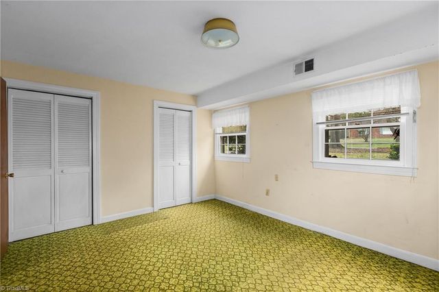 1603 Seven Oaks Place, High Point, NC 27265