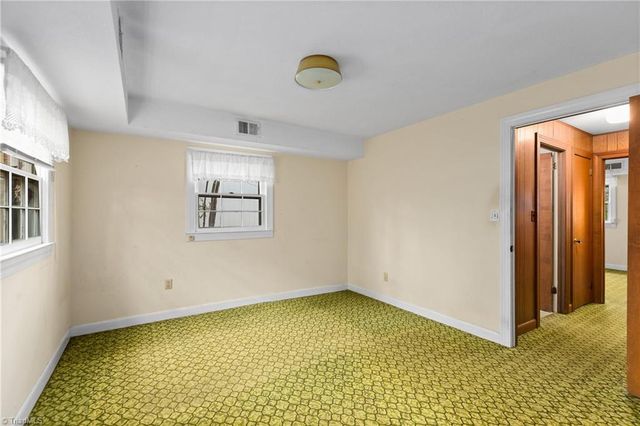 1603 Seven Oaks Place, High Point, NC 27265