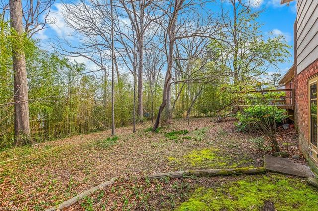 1603 Seven Oaks Place, High Point, NC 27265