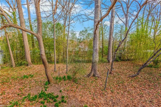 1603 Seven Oaks Place, High Point, NC 27265