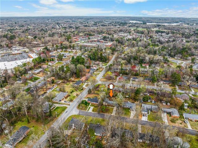 1603 Seven Oaks Place, High Point, NC 27265