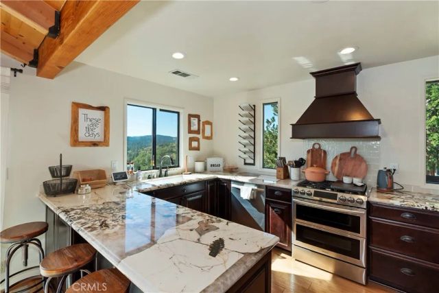 404 Darfo, Crestline, CA 92325