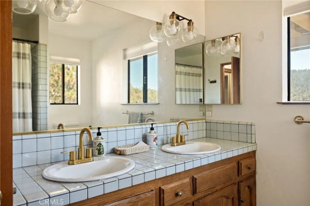 404 Darfo, Crestline, CA 92325