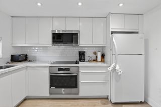 9820 S Hollybrook Lake Drive 306, Pembroke Pines, FL 33025