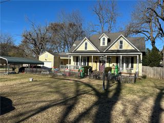 204 Maple Street, Dardanelle, AR 72834