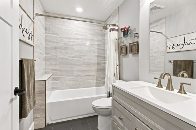 10217 Valley Forge Lane N, Maple Grove, MN 55369