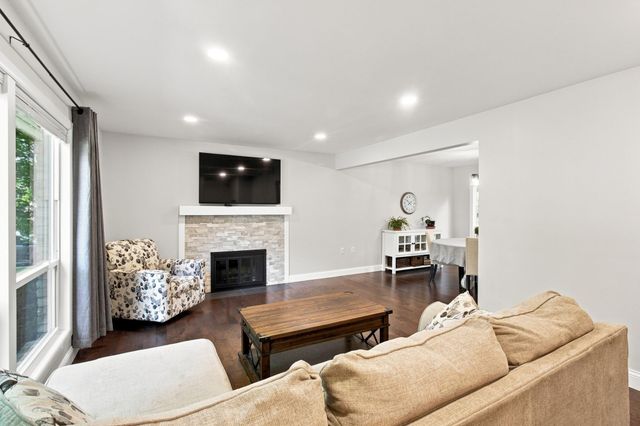 10217 Valley Forge Lane N, Maple Grove, MN 55369