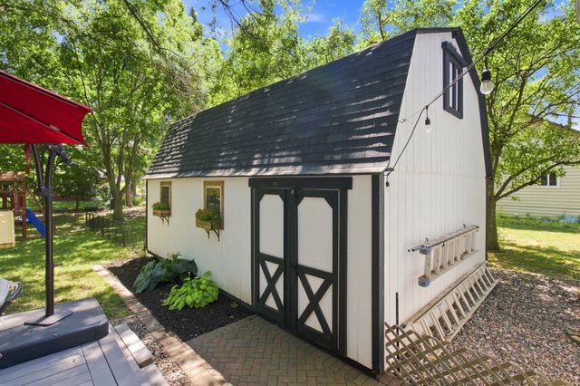 10217 Valley Forge Lane N, Maple Grove, MN 55369