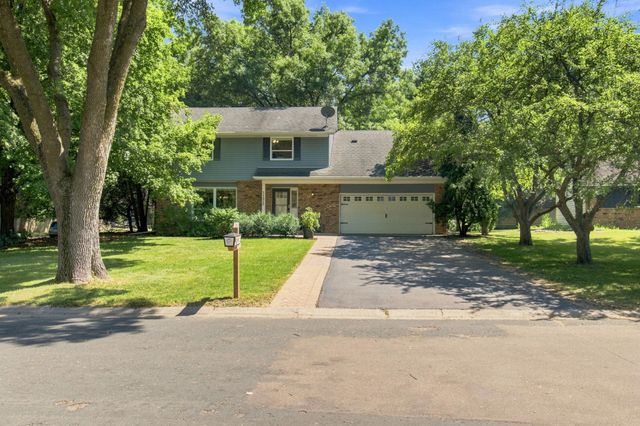 10217 Valley Forge Lane N, Maple Grove, MN 55369