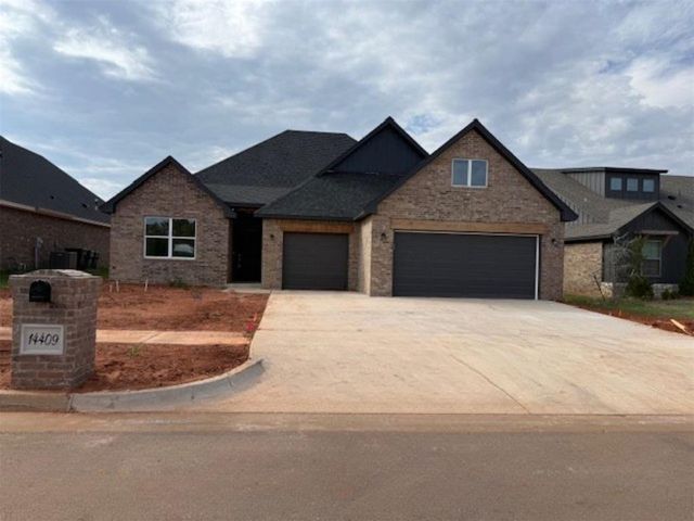 14409 Center Village Way, Piedmont, OK 73078