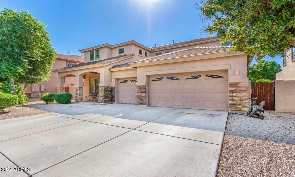 15053 W LA REATA Avenue, Goodyear, AZ 85395