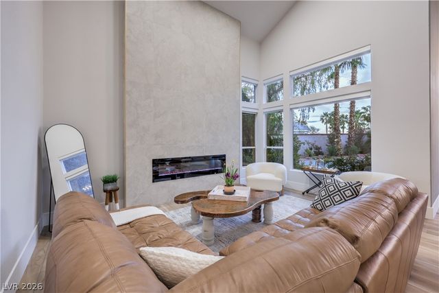 9901 Laurel Springs Avenue, Las Vegas, NV 89134